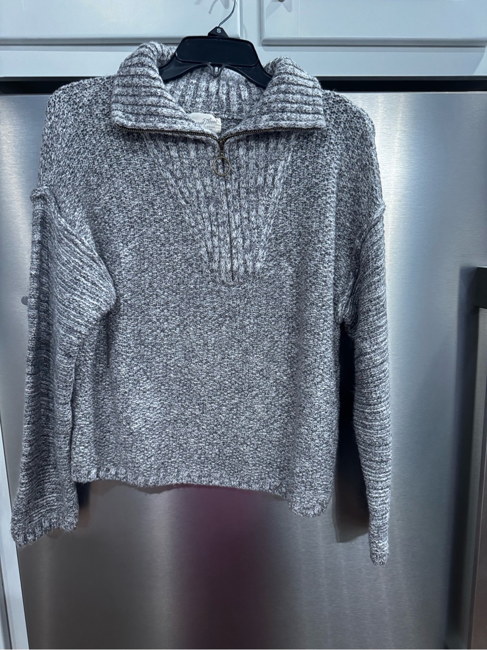 Universal Thread Men's Heather Gray Zip-Neck Sweater